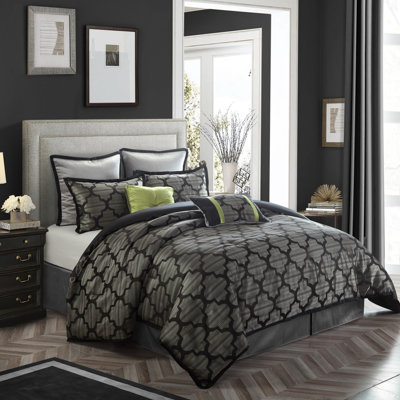 Evan 4 Piece Comforter Set Nanshing Evan 4 Piece Comforter Set Nanshing